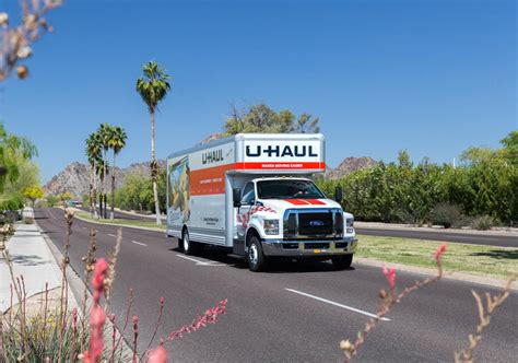 U haul las vegas - Maybe it’s true that what happens in Vegas stays in Vegas, but that doesn’t mean the best hotels in Las Vegas are also a tightly kept secret. From fancy gondola rides to balcony-vi...